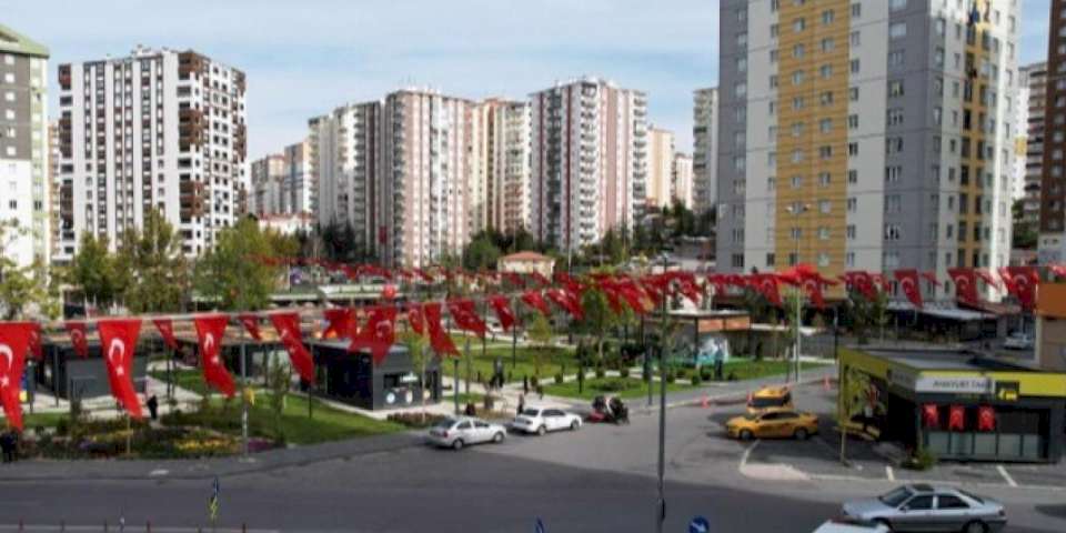 Kayseri Talas'a yer gök kırmızı beyaz