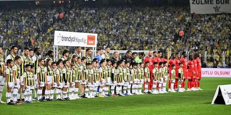 Fenerbahçe-Hatayspor maçının yardımcı hakemlerinden Kemal Yılmaz istifa etti!