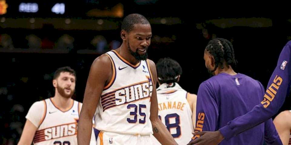 Kevin Durant 41 sayı attı Phoenix Suns galibiyete uzandı!