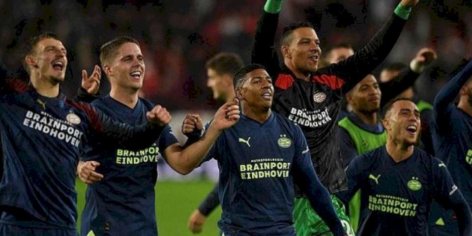 Sevilla 2-3 PSV (Maç Sonucu) PSV'den müthiş geri dönüş!