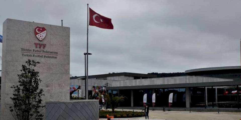 TFF'den play-off ve yayın ihalesi açıklaması!