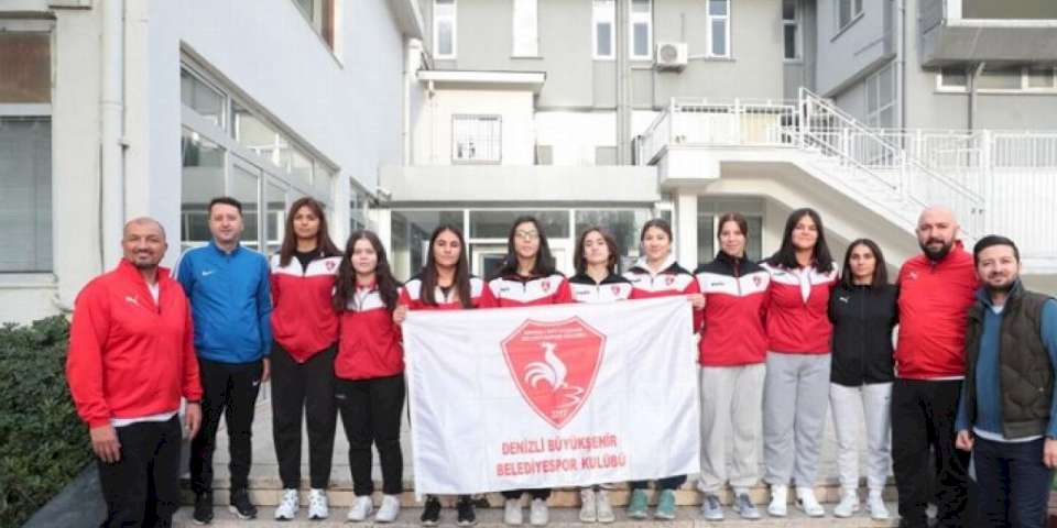 Denizli Belediyespor Kadın Judocular madalyaya gitti