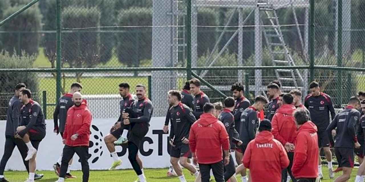 A Milli Futbol Takımı Macaristan'a gitti