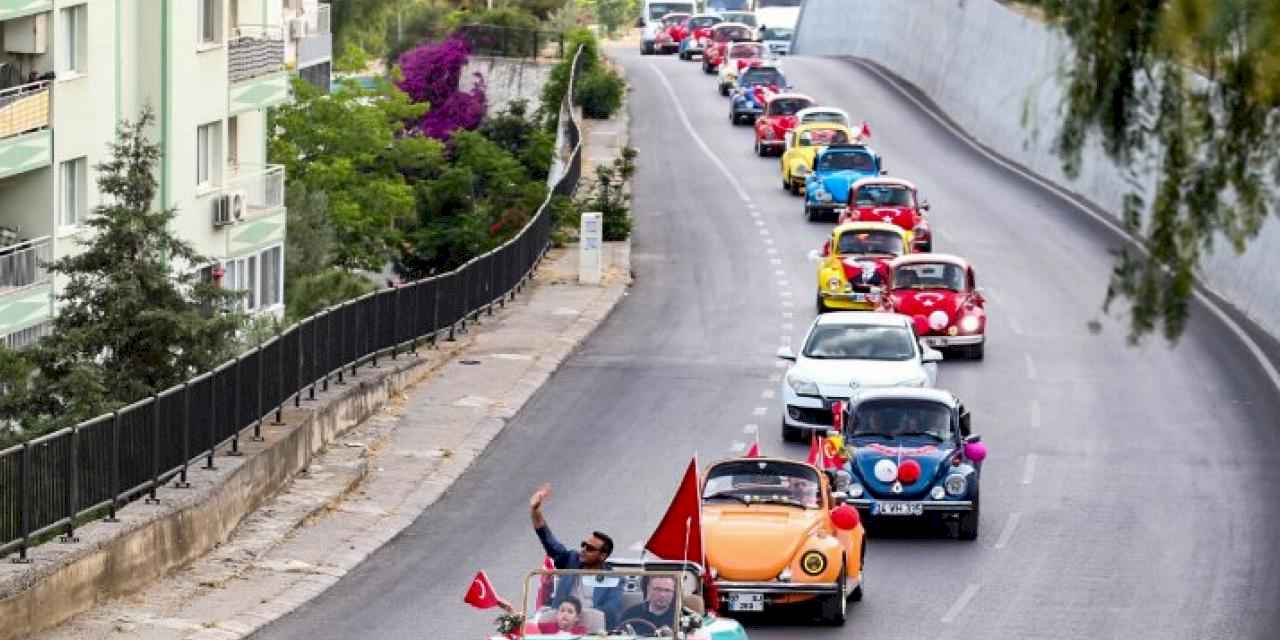 Çiğli’de coşku zirve yaptı... Çiğli'de Vosvos turlu selamlama