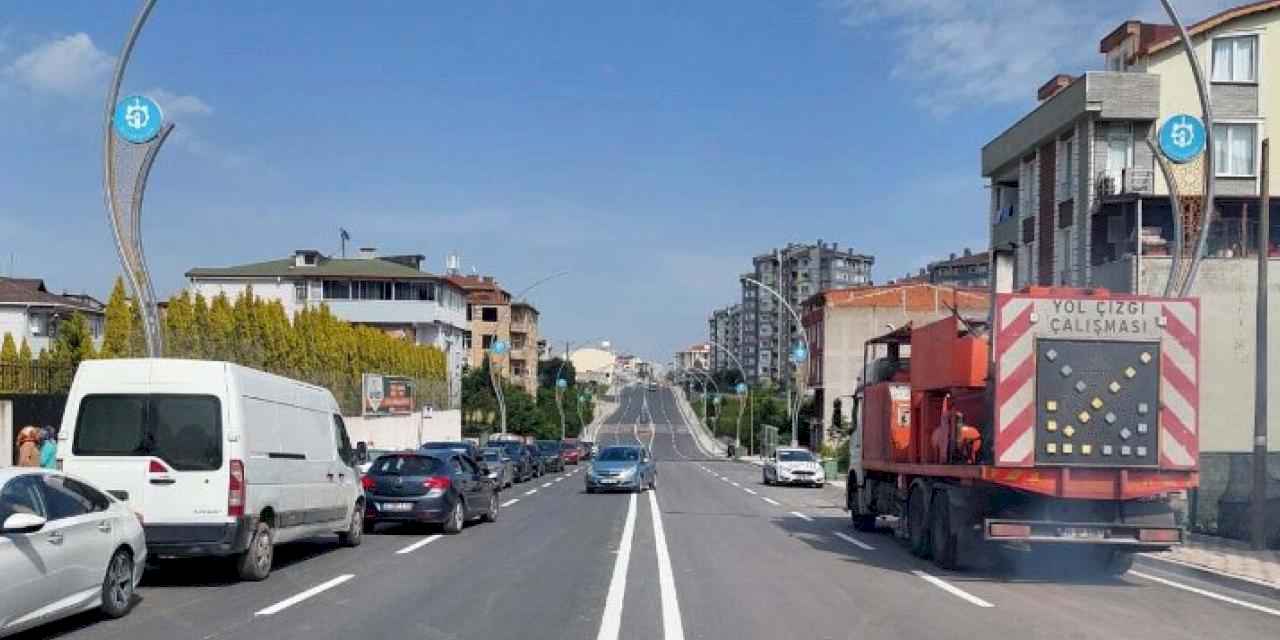 Körfez Mevlana Caddesi’nde yol çizgileri de tamam