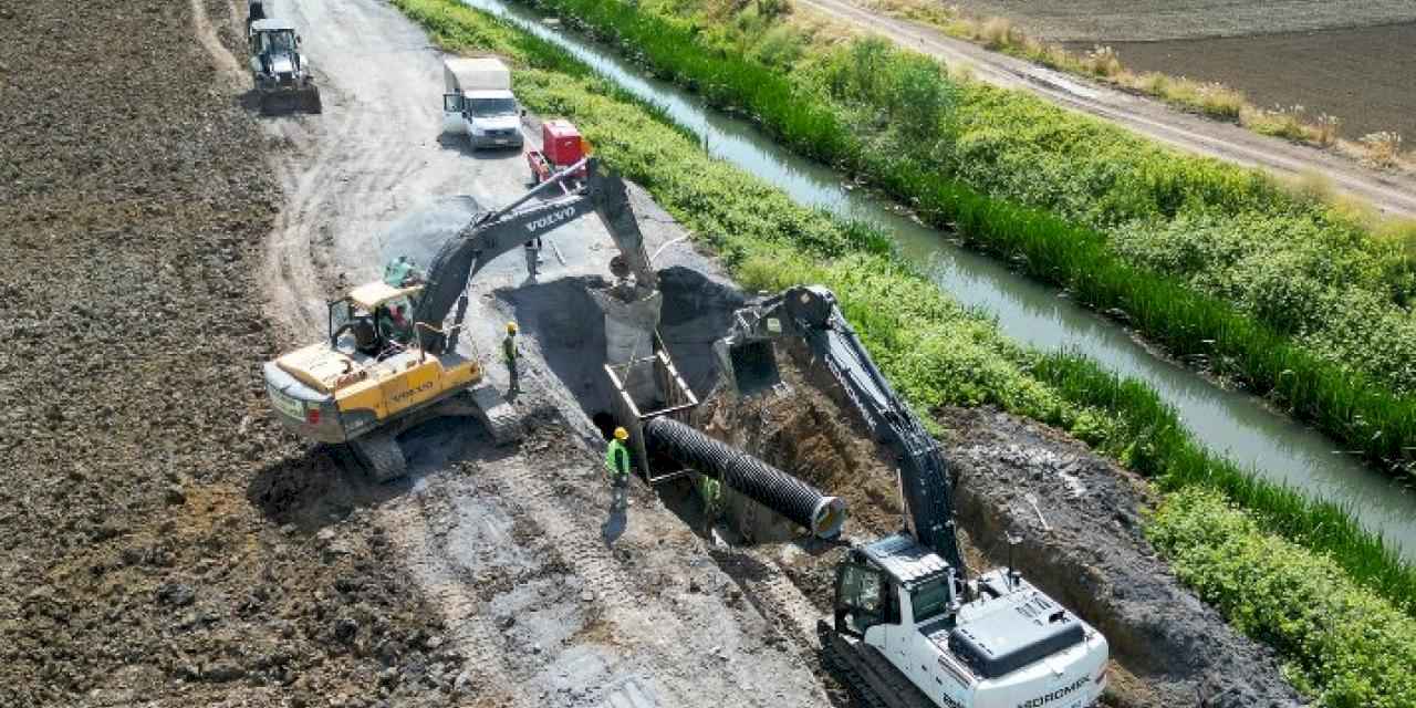 Sakarya'da  atık su hattı çalışmaları devam ediyor