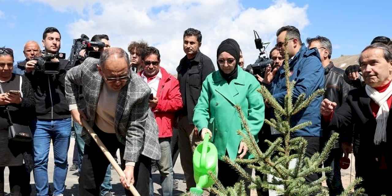 Bakan Özhaseki’den Çölleşme ve Kuraklıkla Mücadele Günü mesajı