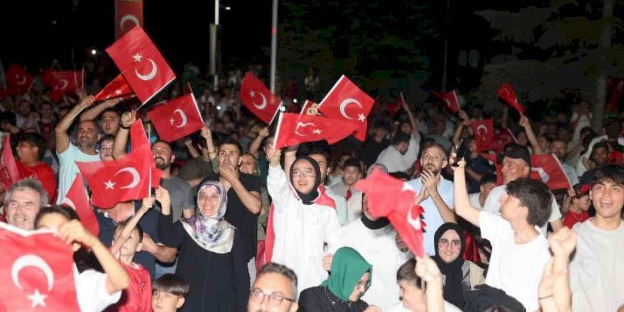 Çayırova’da Ay-Yıldızlı zafer coşkusu