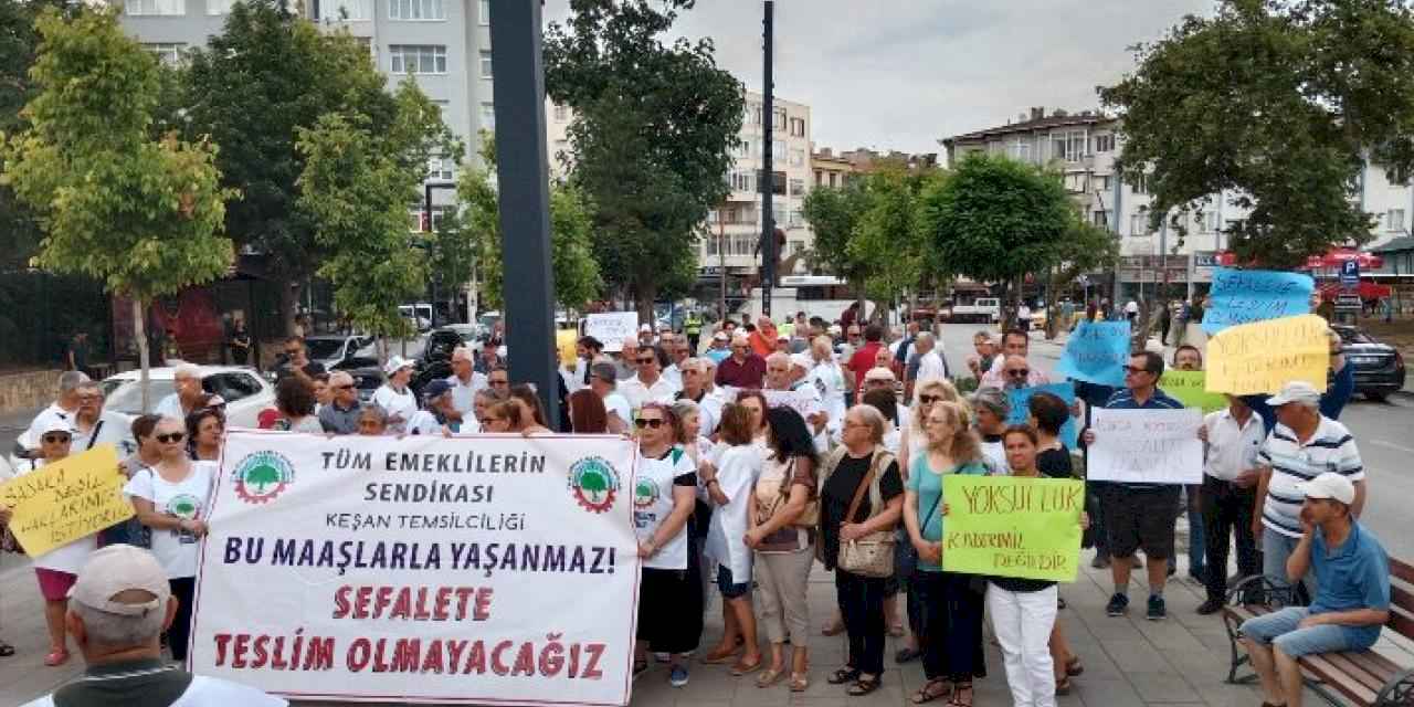 Keşan'da emeklilerden maaş protestosu