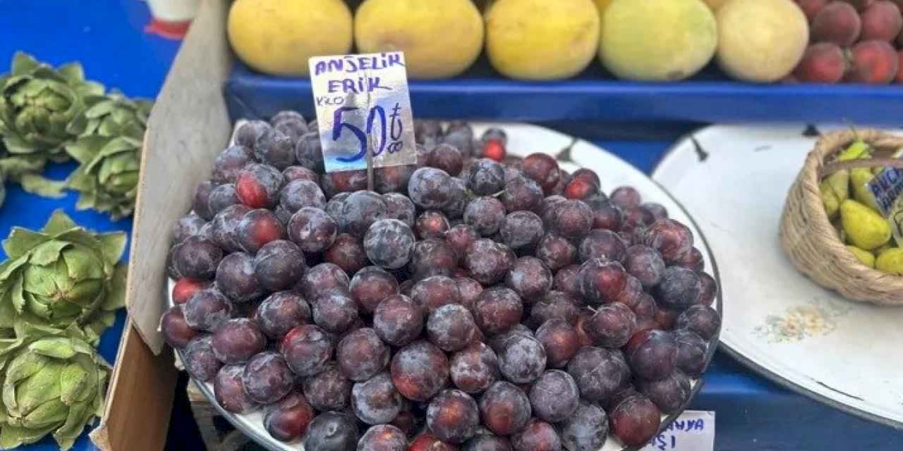 Kırmızı erik tezgahlara giriş yaptı