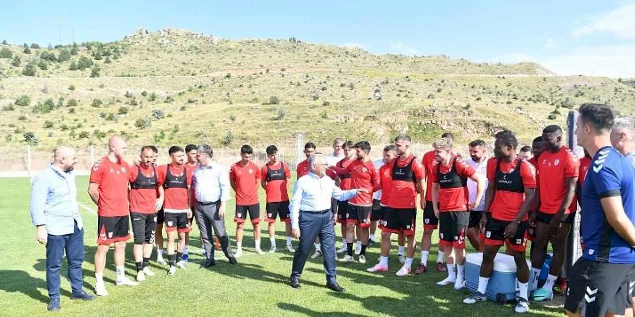 Futbol takımları Erciyes Yüksek İrtifa Kamp Merkezi’ne övgüler yağdırdı
