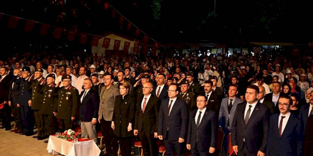 Başkan Er, 15 Temmuz Demokrasi ve Milli Birlik Günü etkinliklerine katıldı