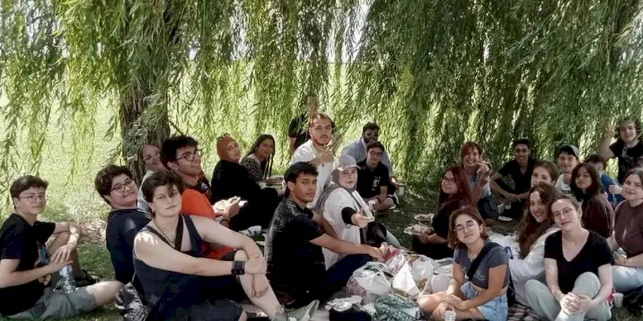 Bursa'da, uluslararası öğrenciler piknikte buluştu