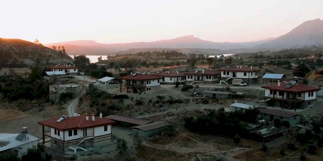 Manavgat yeniden ayağa kalkıyor