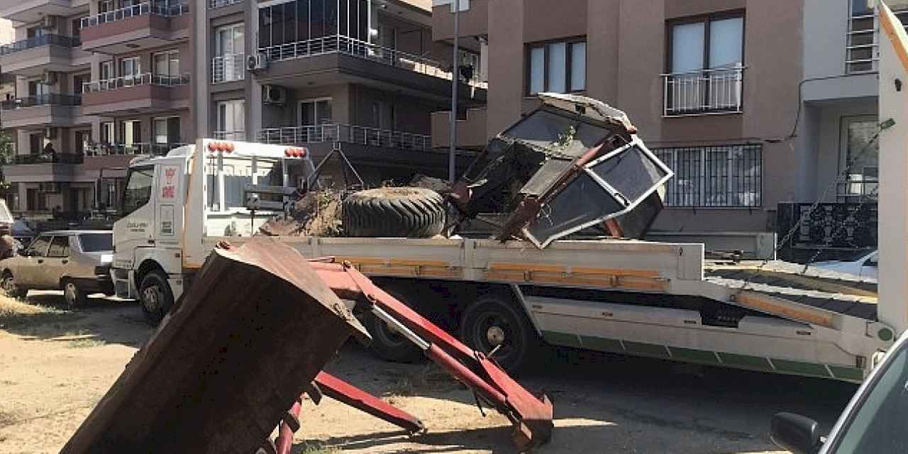 Ödemiş'te hurda araç, iş makinası ve tarım aletleri toplanıyor