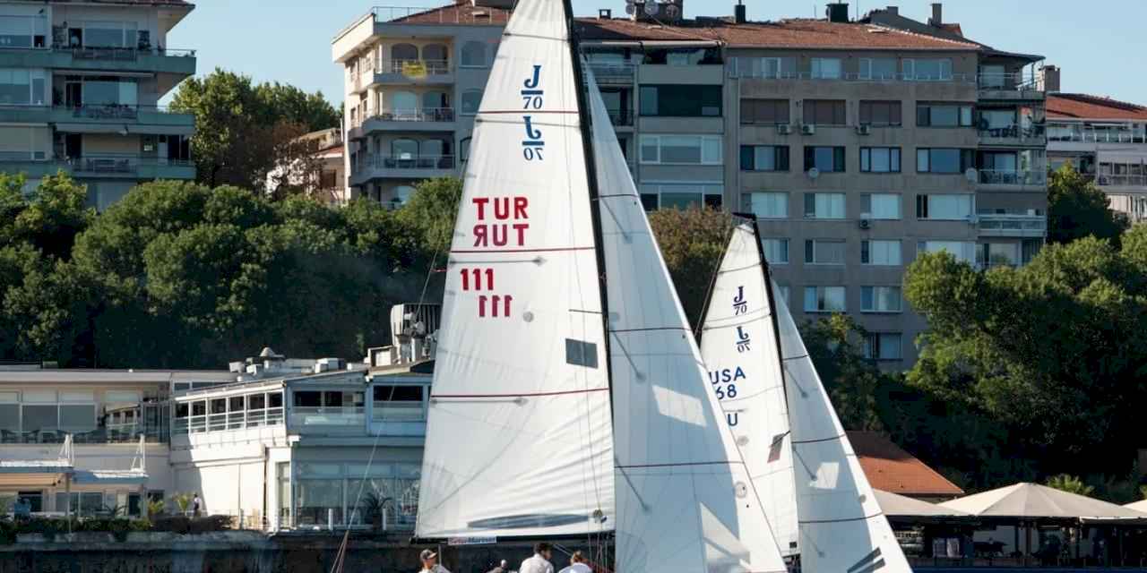 Olympos Regatta'da J/70 Match Race sınıfında yelkenlilerin maçı sona erdi