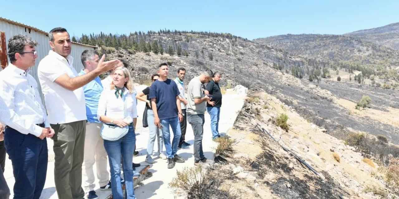 İzmir Çiğli'de Başkan Yıldız yangın bölgesinde