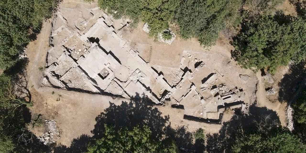 Bathonea Antik Kenti İstanbul'a ışık tutuyor