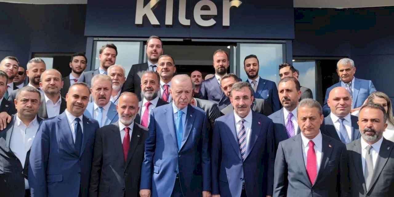 Cumhurbaşkanı Erdoğan, Bitlis'te iplik fabrikası açtı