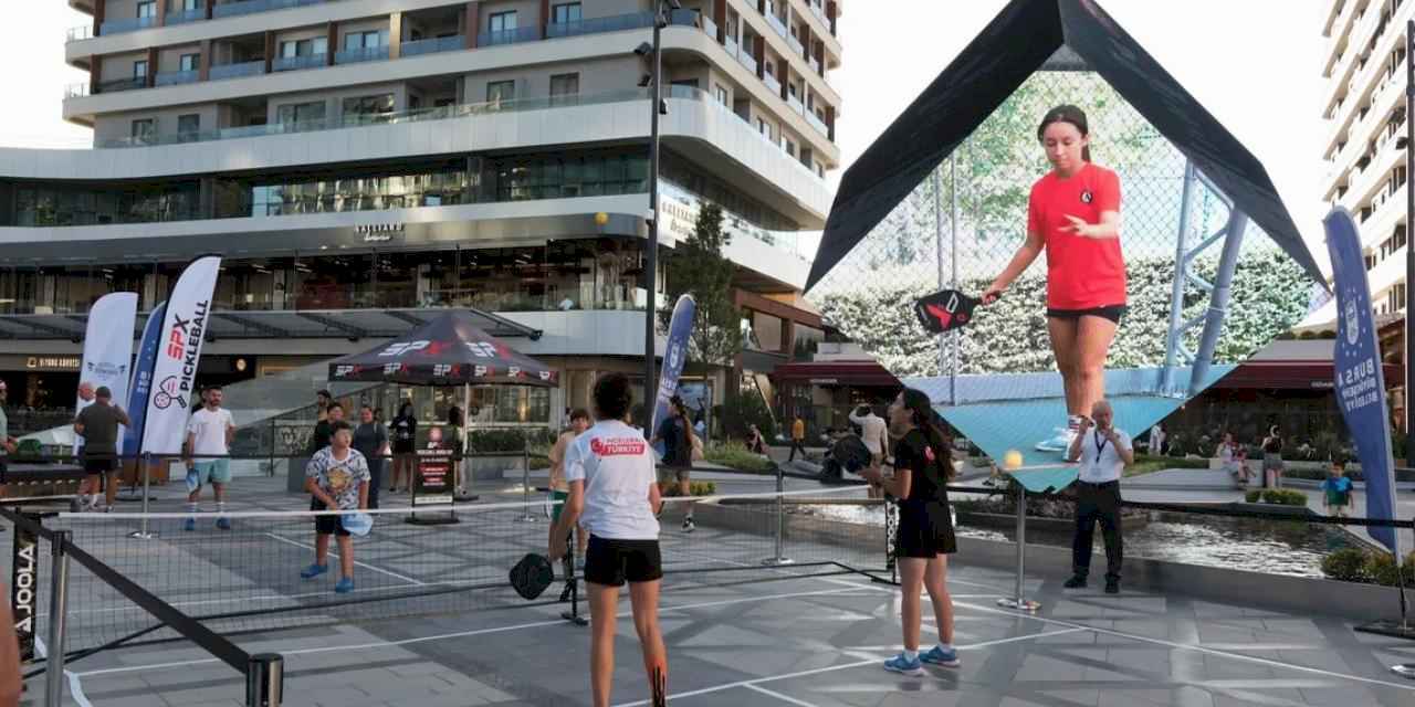 Pickleball Bursa Cup’ta kıyasıya mücadele