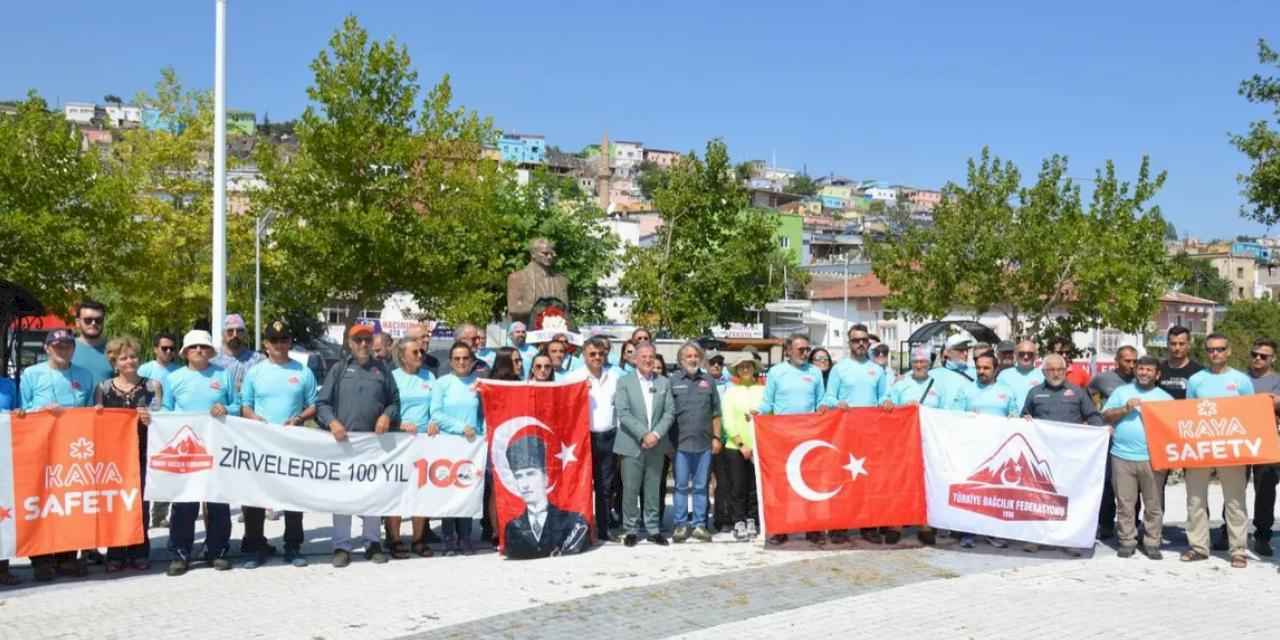 Hacılar, Türk dağcılığının ilk zirve etkinliklerine ev sahipliği yaptı