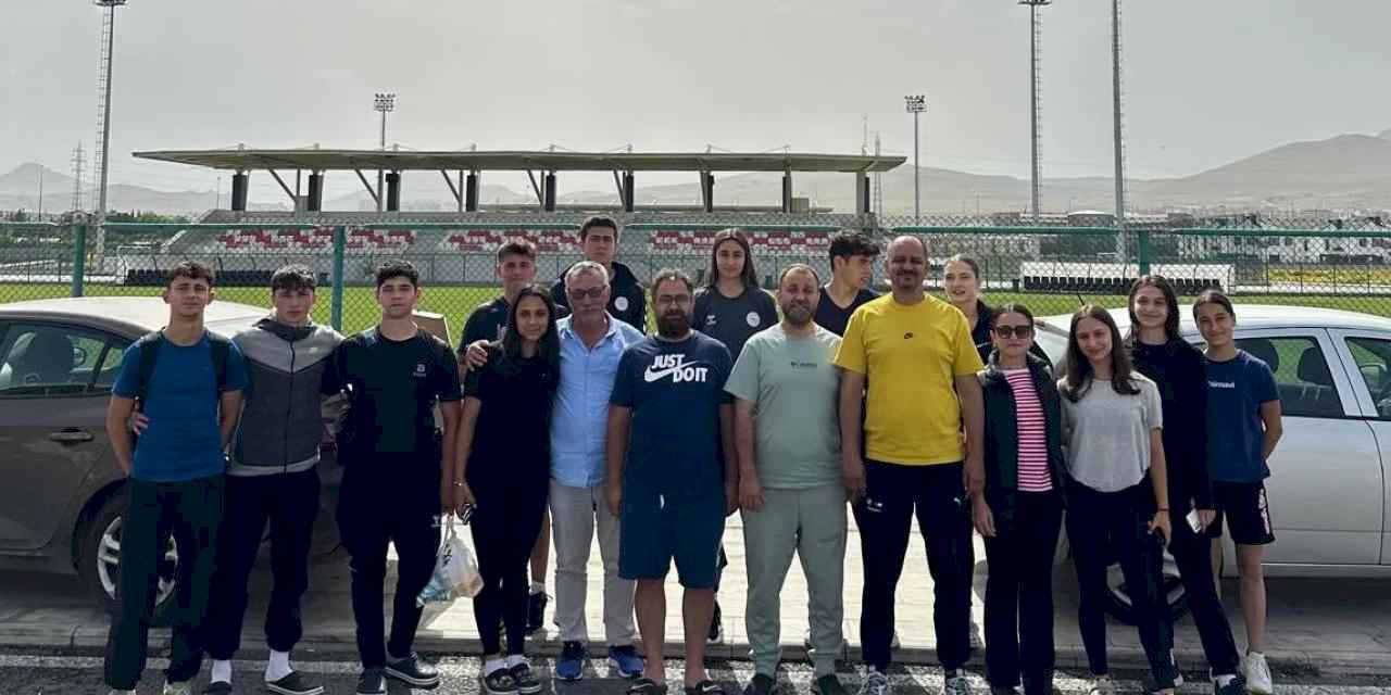 Sakarya'nın yıldız sporcularına 1. Lig bileti