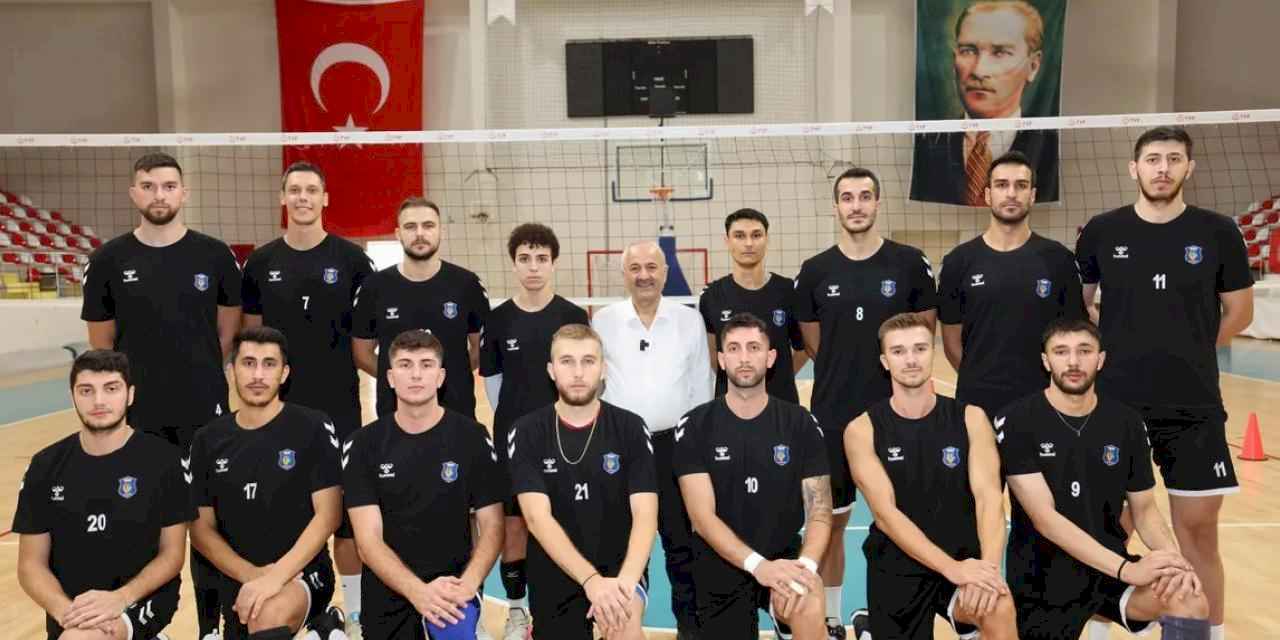 Başkan Büyükgöz’den voleybol takımına ziyaret