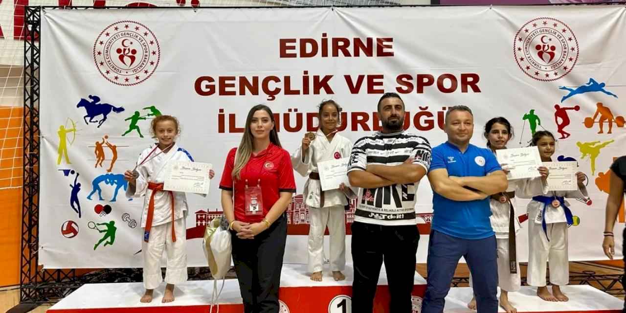 Edirne’de gururlandıran ‘Sakarya’ tablosu