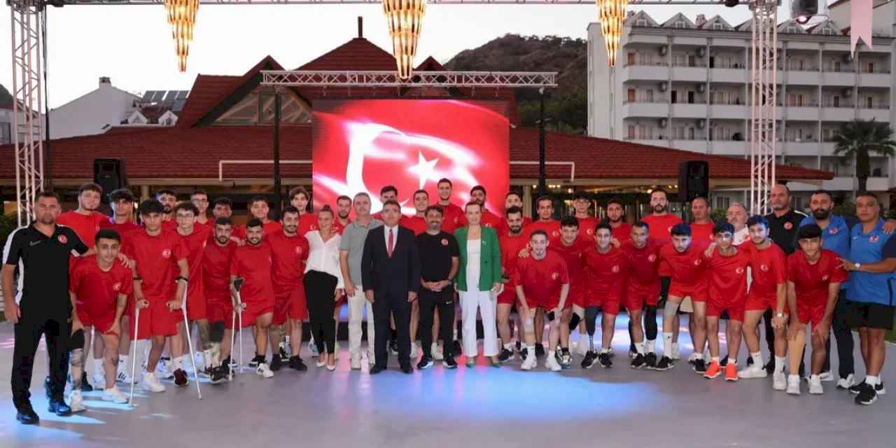 Ampute A Milli Takıma Marmaris’te Sevilay Öztürk sürprizi