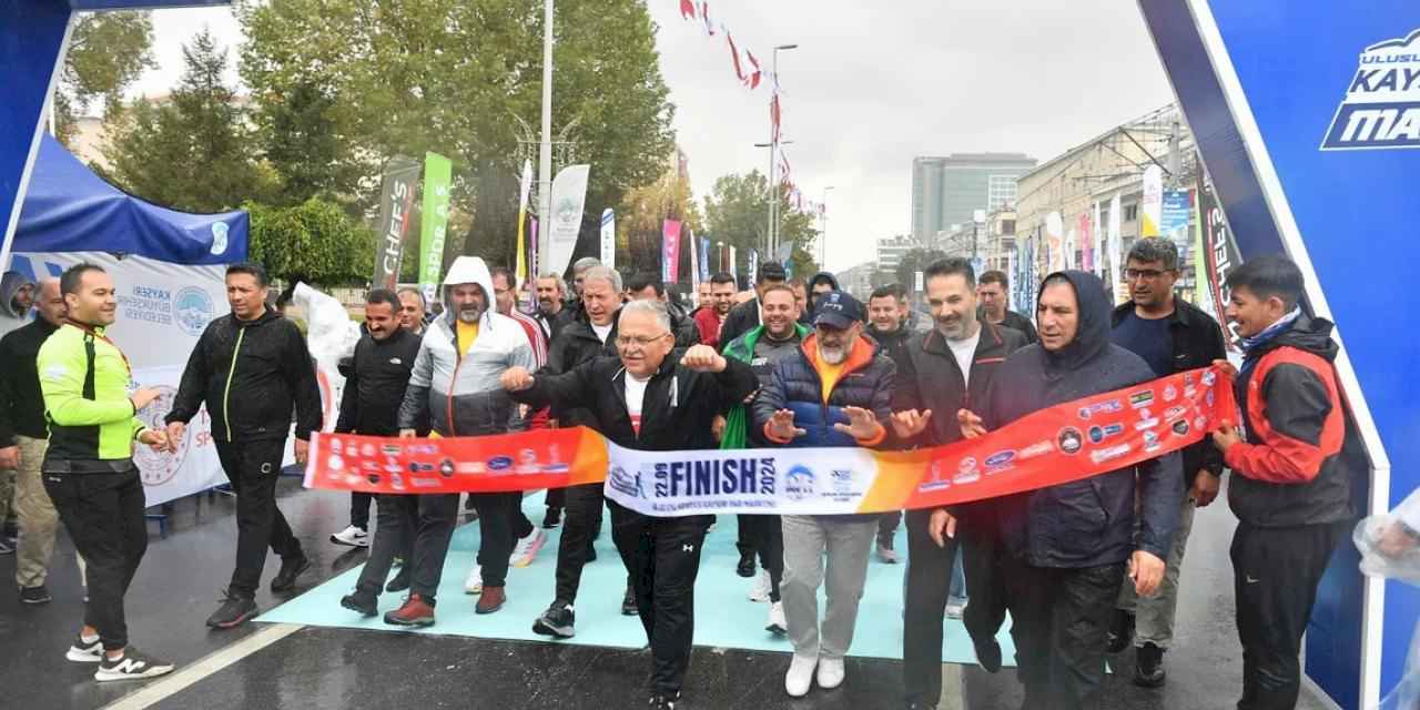 Kayseri'de yarı maraton coşkusu