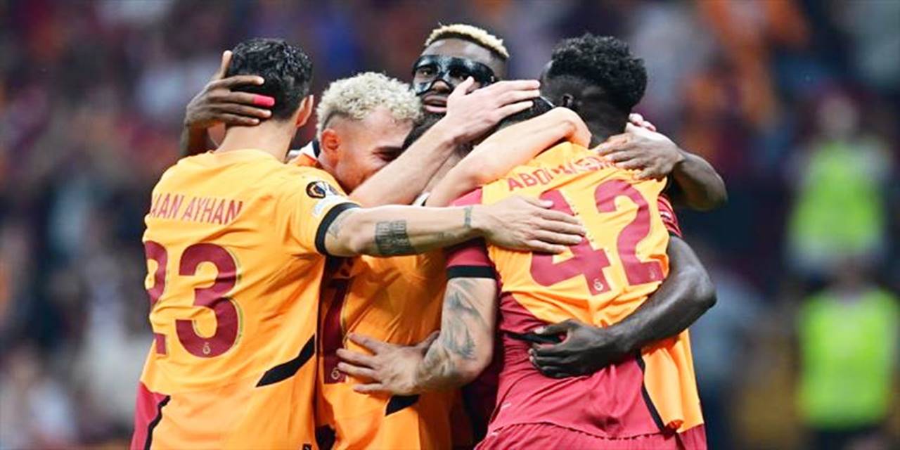 Galatasaray 3 - 1 PAOK (Maç Sonucu) Cimbom Avrupa'ya Aslan gibi başladı