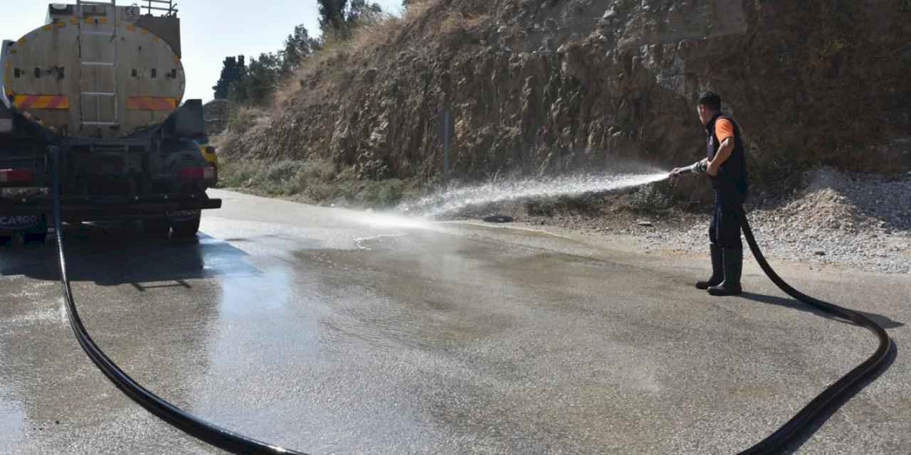 Bursa Gemlik'te temizlik dört koldan