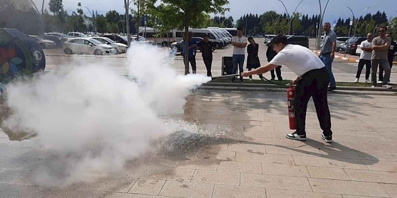 İtfaiyeden kongre merkezi personeline eğitim