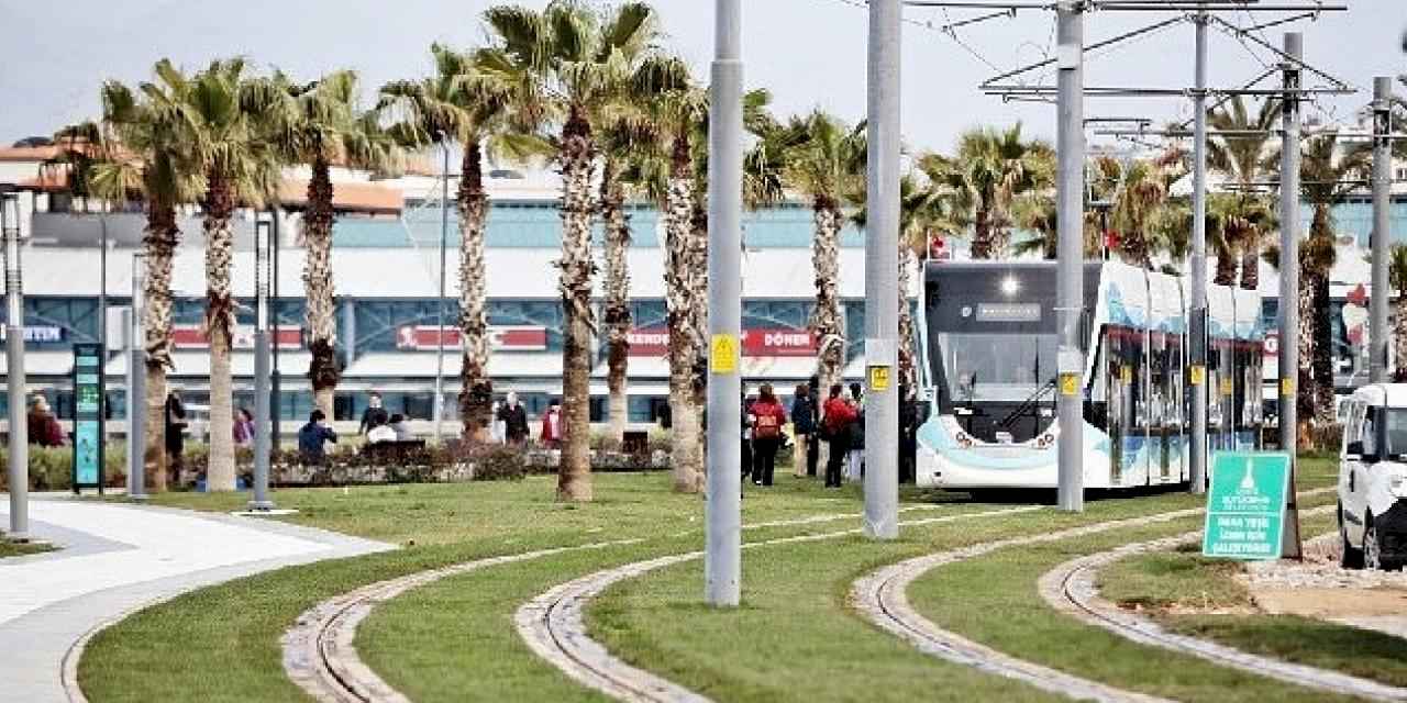 İzmir'e alınacak 22 tramvay aracı için ihale yapıldı