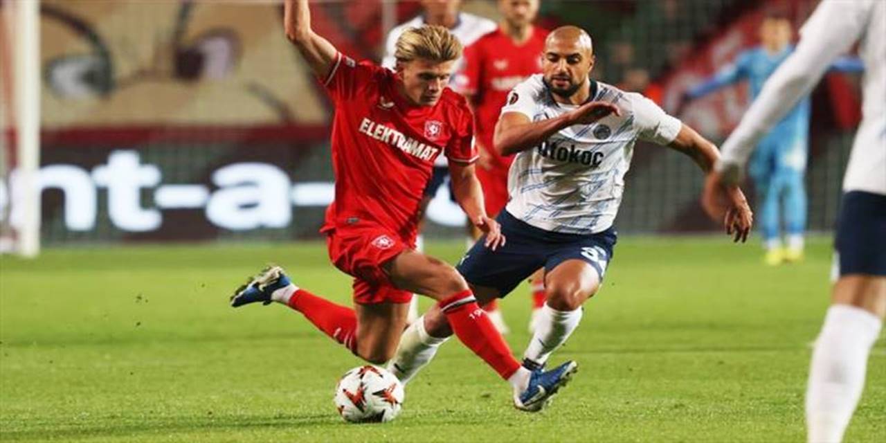 Twente 1 -1 Fenerbahçe (Maç Sonucu) Fener, Hollanda'dan puanla döndü