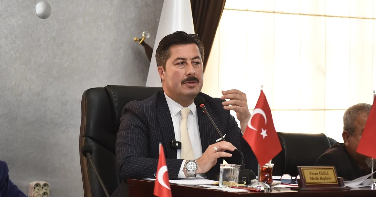 Başkan Özel: Hasta nakil ambulansı için biriken parayı açıkladı