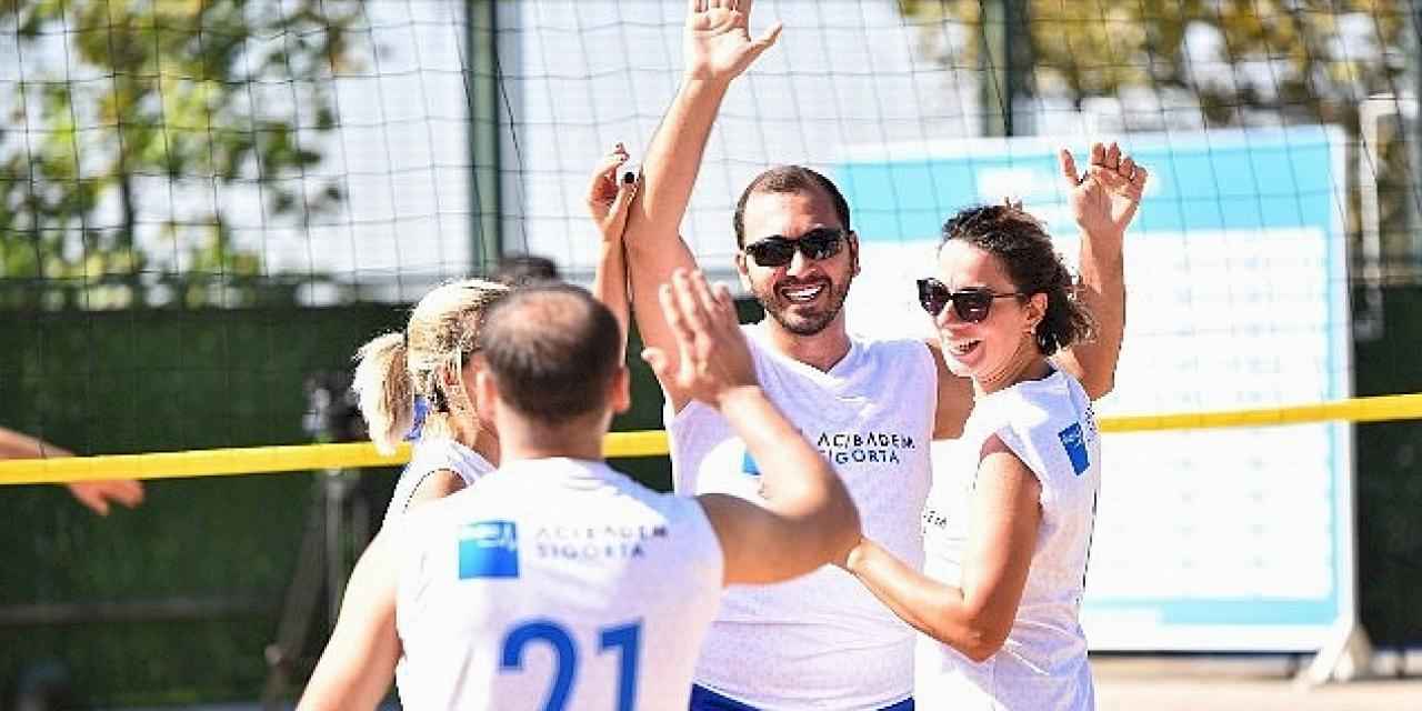 senCard Games 2024 Beach Volley Turnuvası Heyecanlı Final Maçlarıyla Tamamlandı