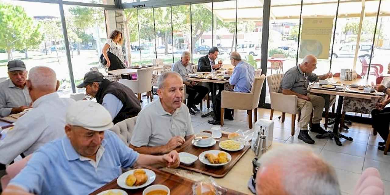 Bayraklı Belediyesi kent lokantalarında 