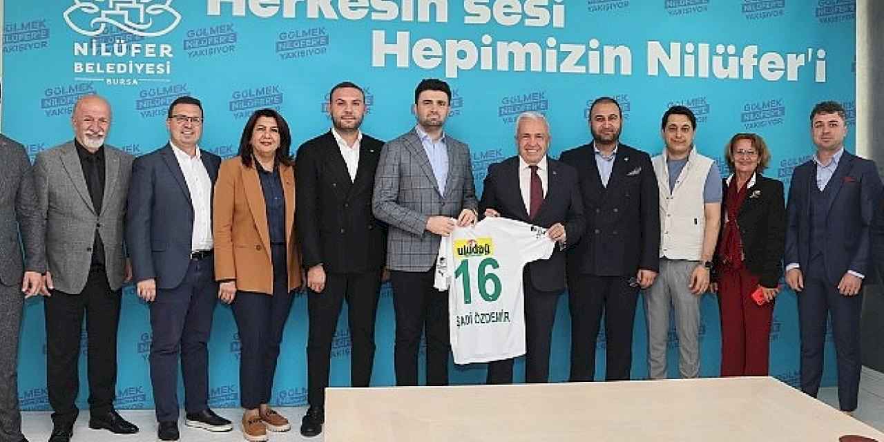 Bursaspor Yönetimi'nden Başkan Şadi Özdemir'e ziyaret