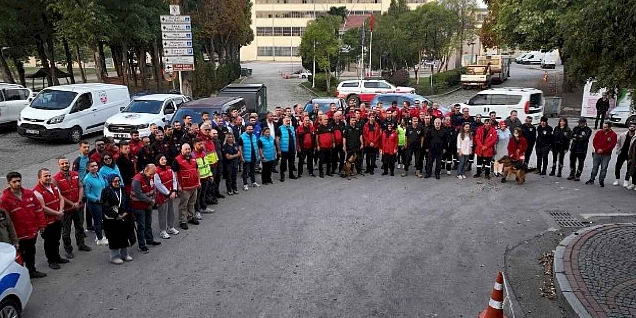 Kocaeli'den Söğüt'e afet tatbikatı konvoyu