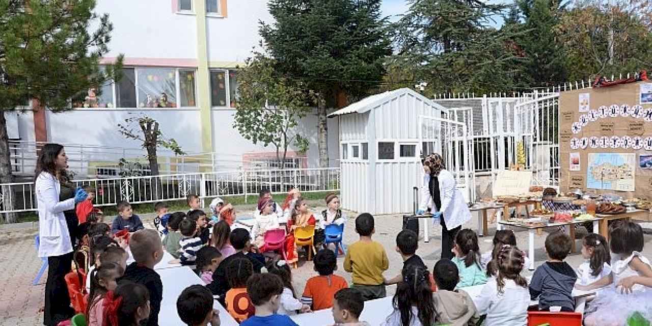 Kahramankazan Belediyesi Kreş ve Gündüz Bakımevi'nde yöresel lezzetler etkinliği düzenlendi.