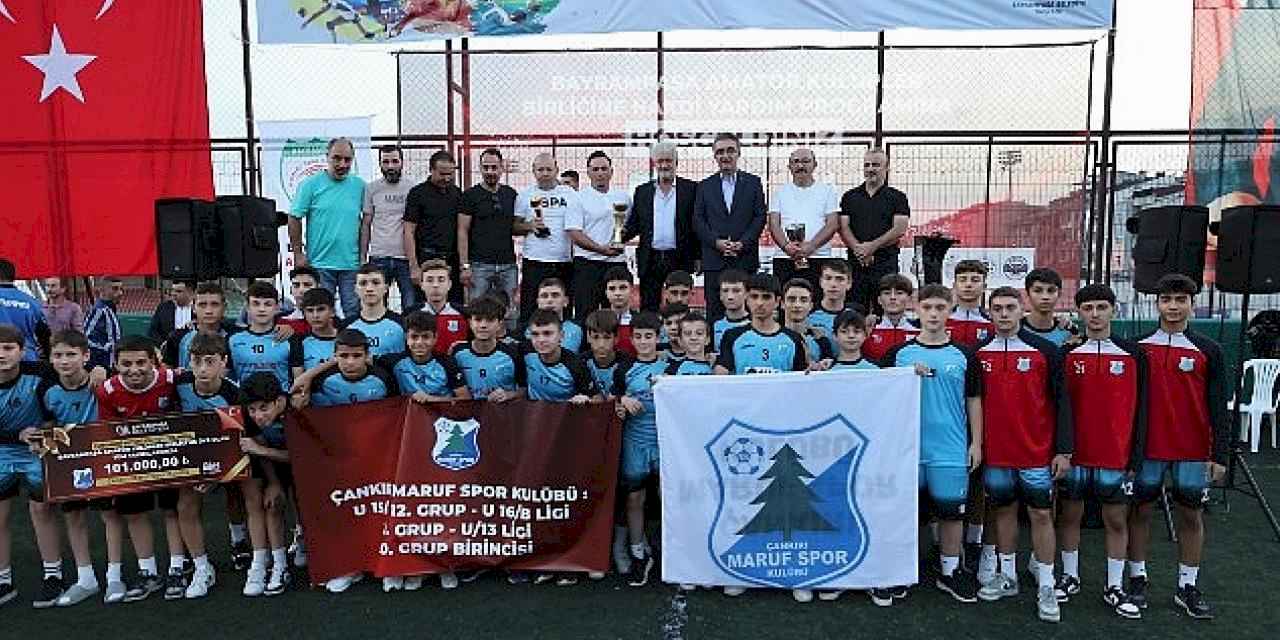 Bayrampaşa Belediyesi'nden spor kulüplerine büyük destek