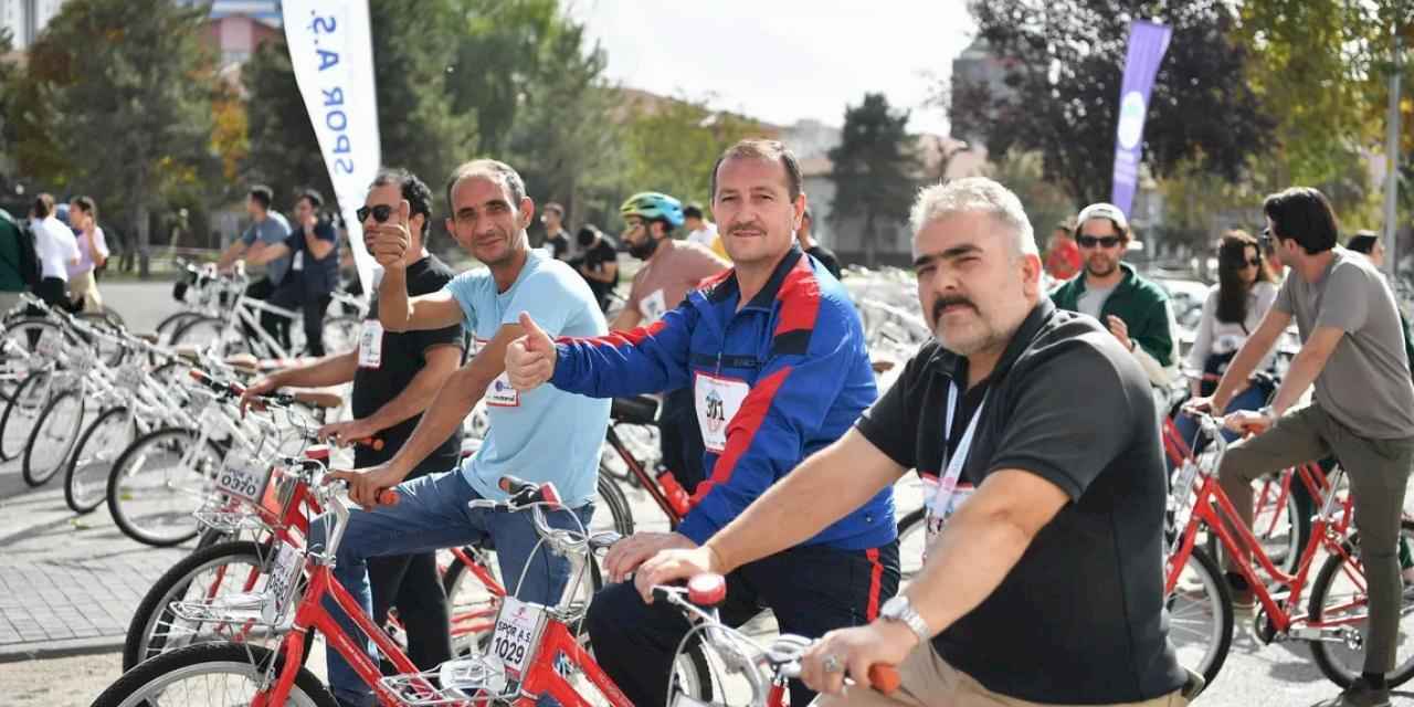 Doktorlar, Kayseri Büyükşehir ile “sağlık” için pedalladı