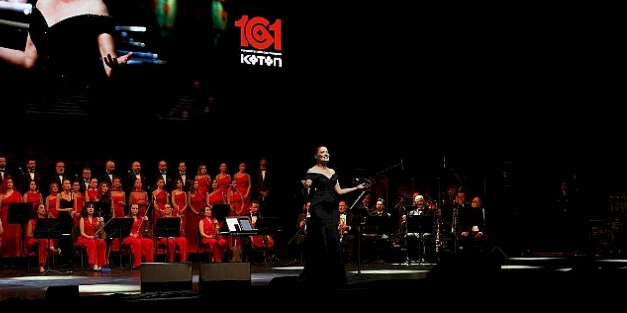 Koton Cumhuriyetimizin 101. Yılını Coşkulu Bir Konserle Kutladı