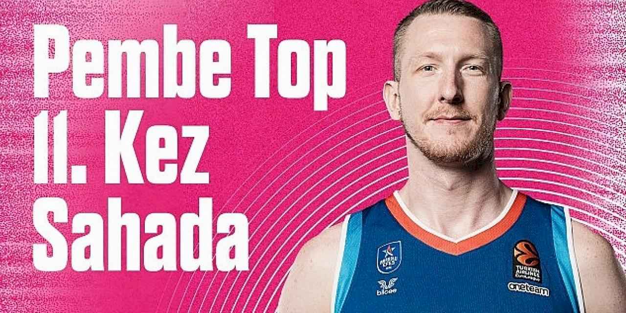 Pembe Top 11. Kez Sahada