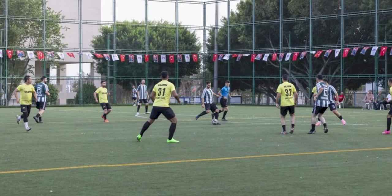 Mersin Büyükşehir Belediyesi 3. Birimler Arası Futbol Turnuvası başladı