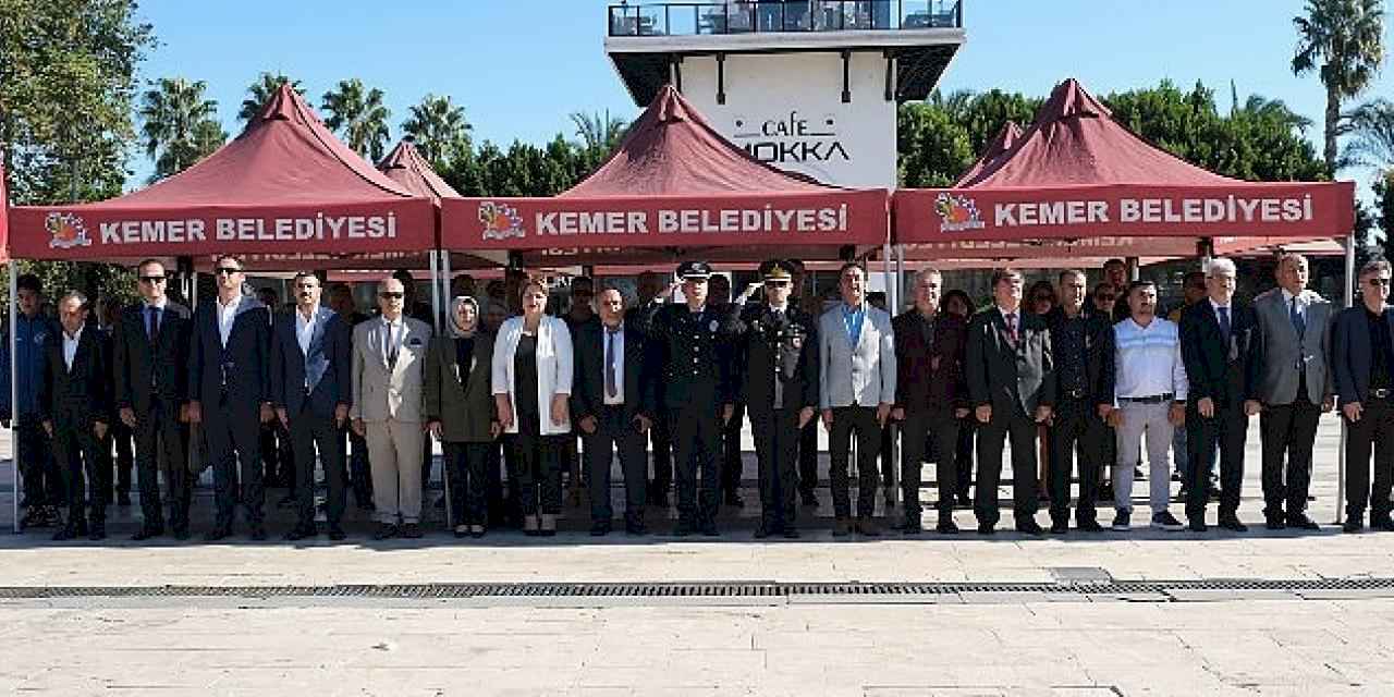 Kemer'de muhtarlar Günü kutlandı