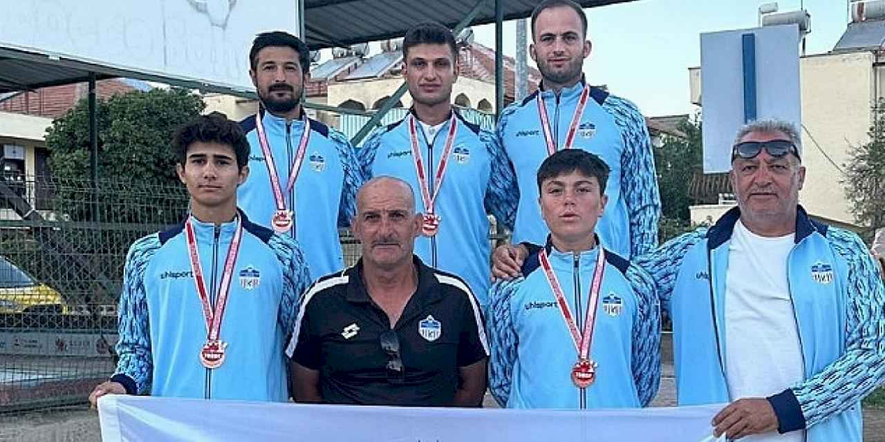 Kahramankazan Belediyespor Kulübü Bocce Takımı, Antalya'daki uluslararası turnuvadan başarıyla döndü.