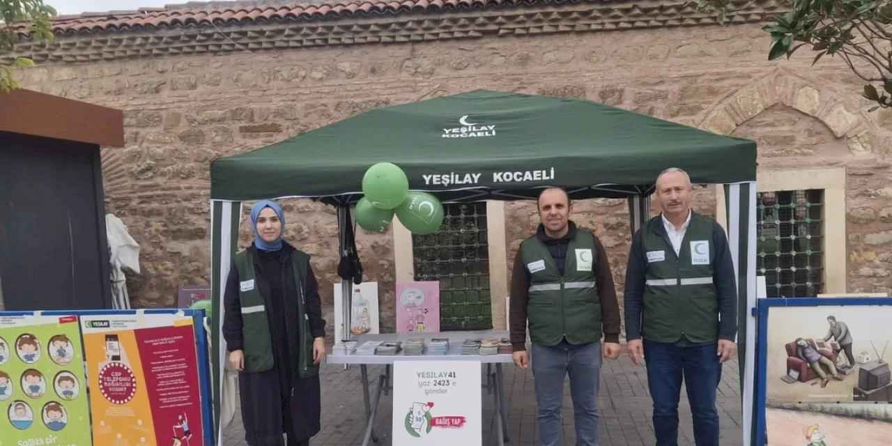 Yeşilay Gebze standına yoğun ilgi