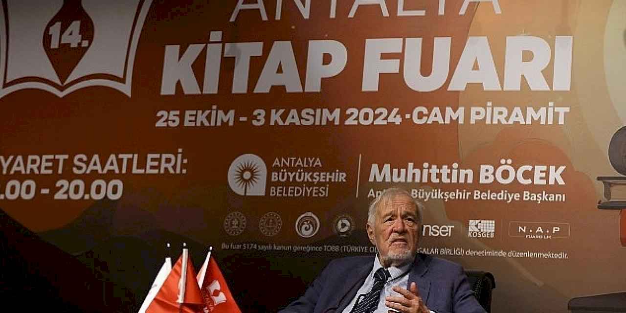 Antalya Kitap Fuarı'nda İlber Ortaylı'ya büyük ilgi